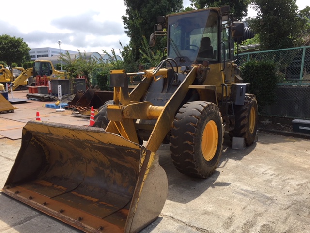 Komatsu WA100-6 - Image 2