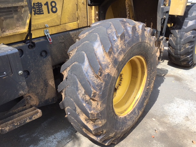 Komatsu WA100-6 - Image 8