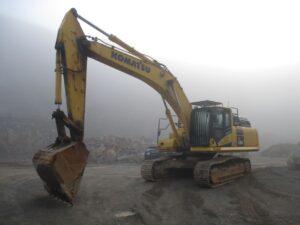 Komatsu PC350-11