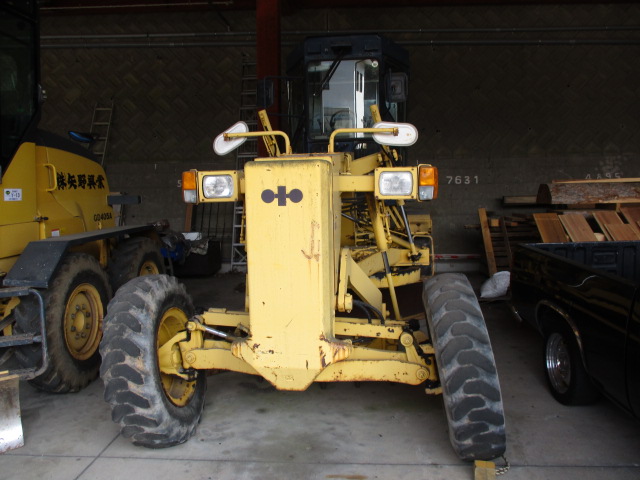 Komatsu GD405A-2