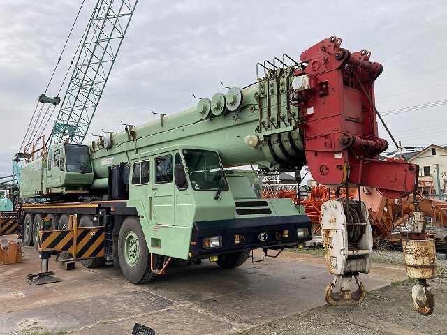 All Terrain Crane KA-2200