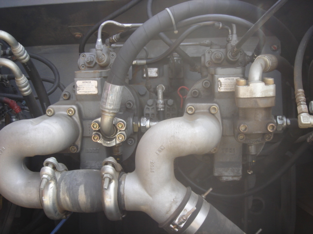 HITACHI ZX350LCH-3 - Image 17