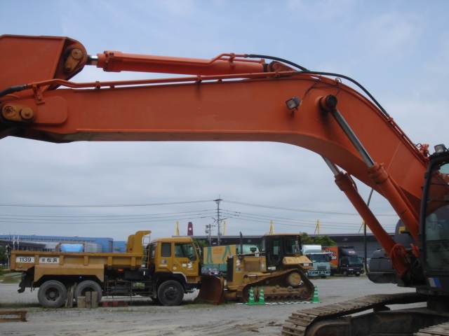 HITACHI ZX350LCH-3 - Image 13